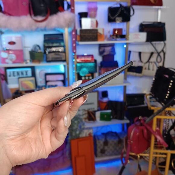 New in Box Miu Miu Silver Pink Leather Card Holder Wallet - Picture 8 of 11